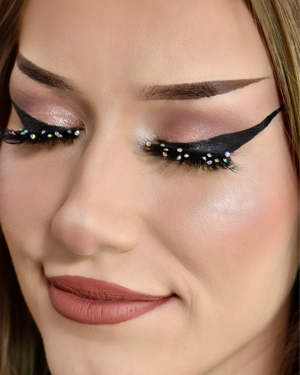 Disco Diva - Wispy Glam Rhinestone Lash with Jewels